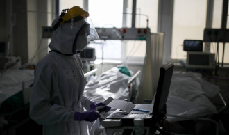 Число госпитализаций из-за коронавируса в России за сутки уменьшилось на 1,5%