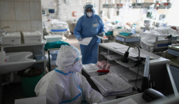 Эксперт: повторное заражение COVID-19 возможно, но оно будет протекать легче