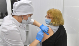 Лаборатории и врачи назвали противопоказания для вакцинации от COVID
