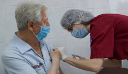 Обязательная вакцинация от ковида вводится для госслужащих и бюджетников в Томской области