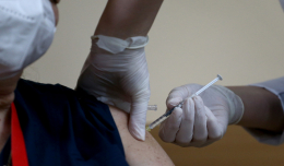 Президент Гватемалы сообщил о закупке вакцины «Спутник V»