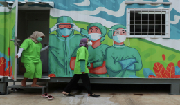 СМИ: Индонезия намерена создать свою вакцину против коронавируса
