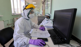 Собянин заявил, что Москва переживает пандемию коронавируса заново из-за нового штамма