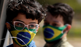 В Бразилии число заразившихся COVID-19 превысило 5 млн человек