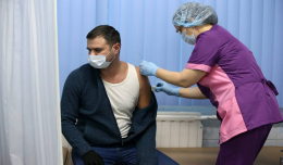 В Москве расширили список категорий для вакцинации от коронавируса