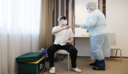 В Новосибирской области расширили список категорий работников для обязательной вакцинации