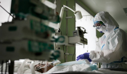 В России из-за коронавируса за сутки умерли 286 человек. Это максимум с начала пандемии