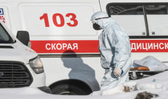 В России за сутки госпитализировали 1370 заболевших COVID-19