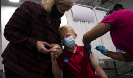 ВОЗ выступила против всеобщей вакцинации детей от ковида