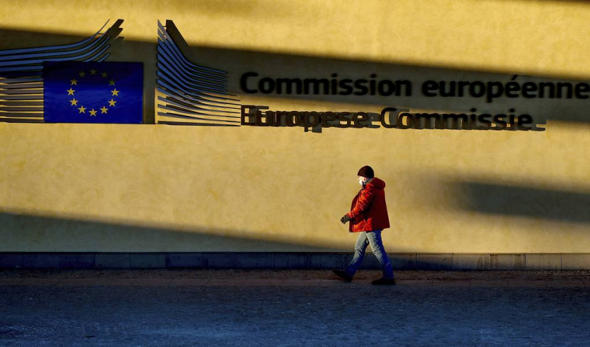Bloomberg: паспорта вакцинации от коронавируса появятся в ЕС через несколько месяцев Bloomberg: паспорта вакцинации от коронавируса появятся в ЕС через несколько месяцев