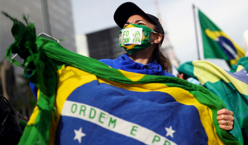 Бразилия пригрозила покинуть ВОЗ вслед за США