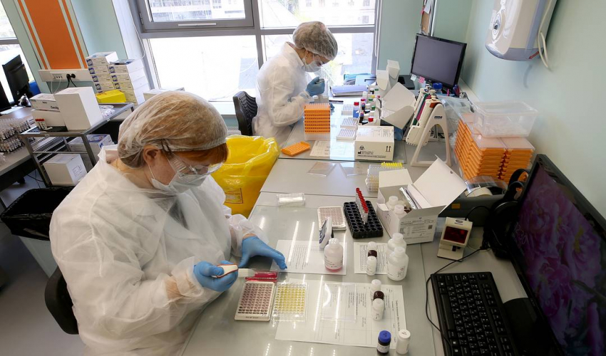 Число проведенных в России тестов на коронавирус превысило 25 млн