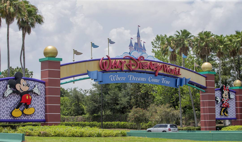 Disney получила разрешение возобновить работу парка развлечений во Флориде