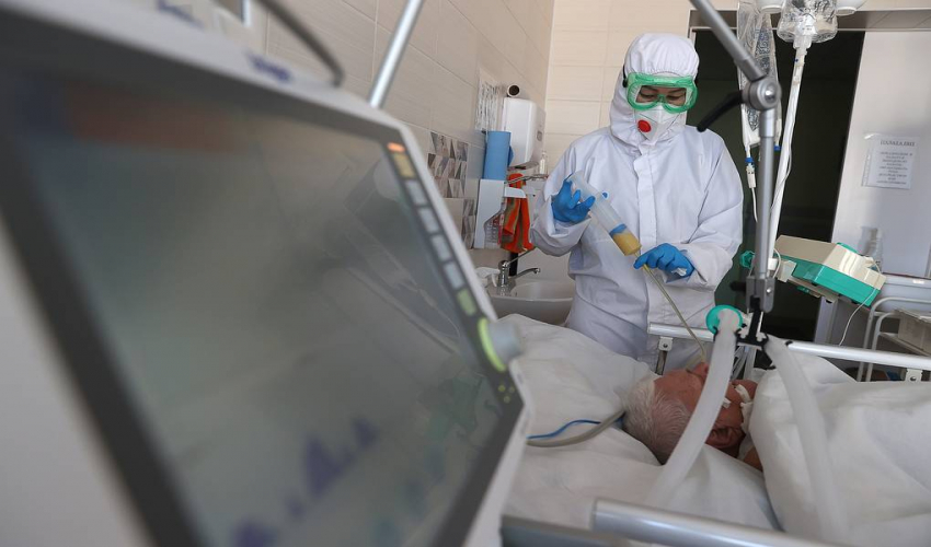 Эксперт Роспотребнадзора допустил возвращение дельта-штамма коронавируса в Россию