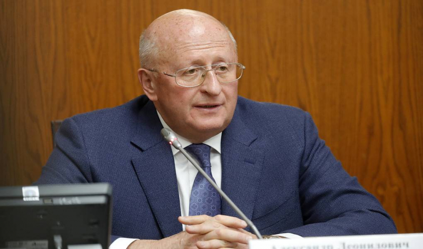 Гинцбург назвал сроки начала массовой вакцинации Гинцбург назвал сроки начала массовой вакцинации