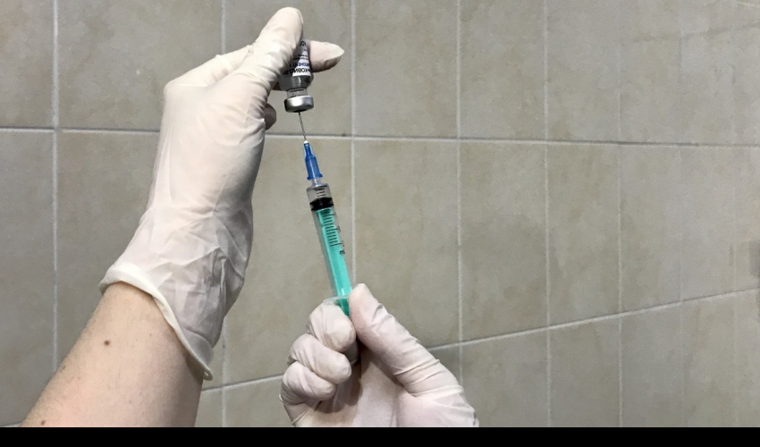 Медики назвали необходимые темпы вакцинации от COVID-19