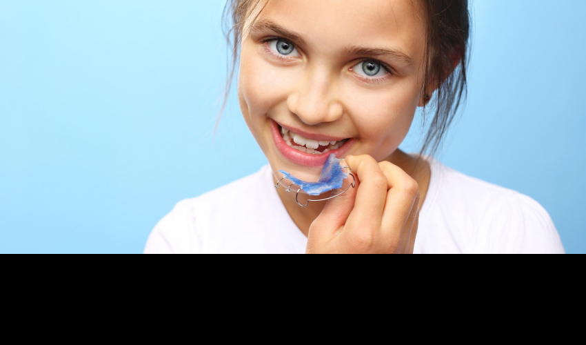 Ортодонтическая пластинка — что это и зачем? Рассказываем