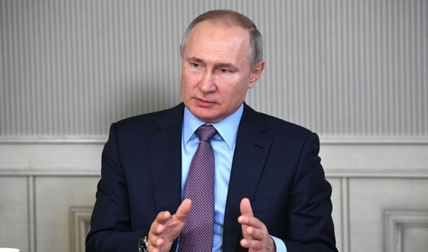 Путин заявил об усложнении ситуации с коронавирусом в России