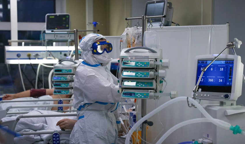 В регионах России готовят больницы и медиков к новой волне эпидемии из-за 