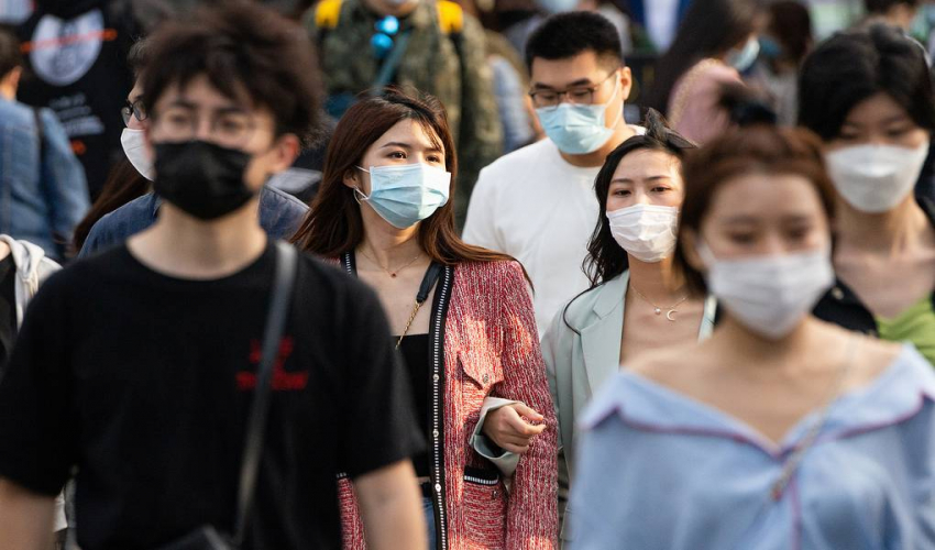 Власти Китая впервые не выявили новых случаев заражения коронавирусом за сутки